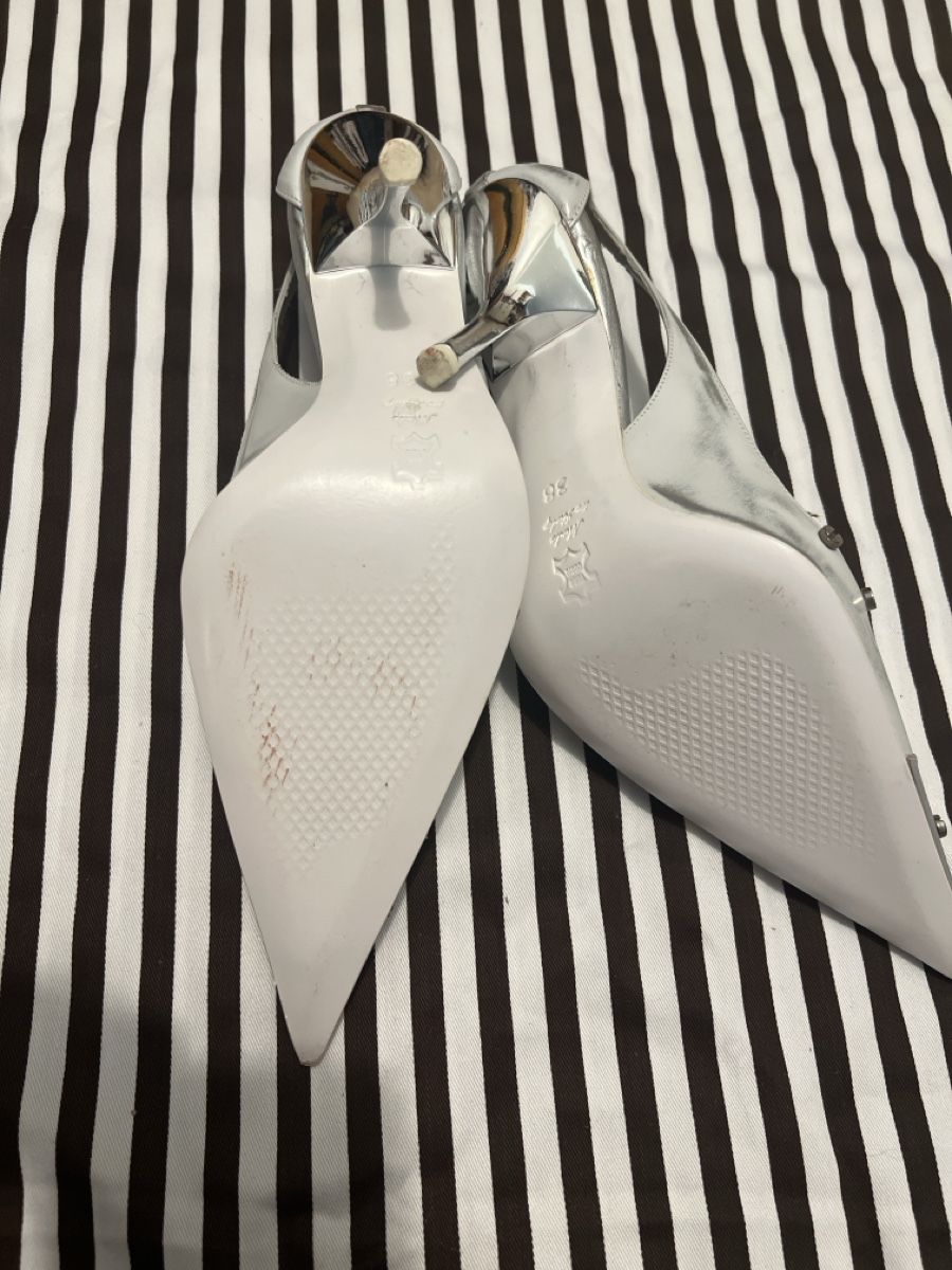 Scarpe da donna: Escarpins D&V Argent Taille 38 femmes – Usato da Arvillard (Salins) venduto da mental0mystique 1