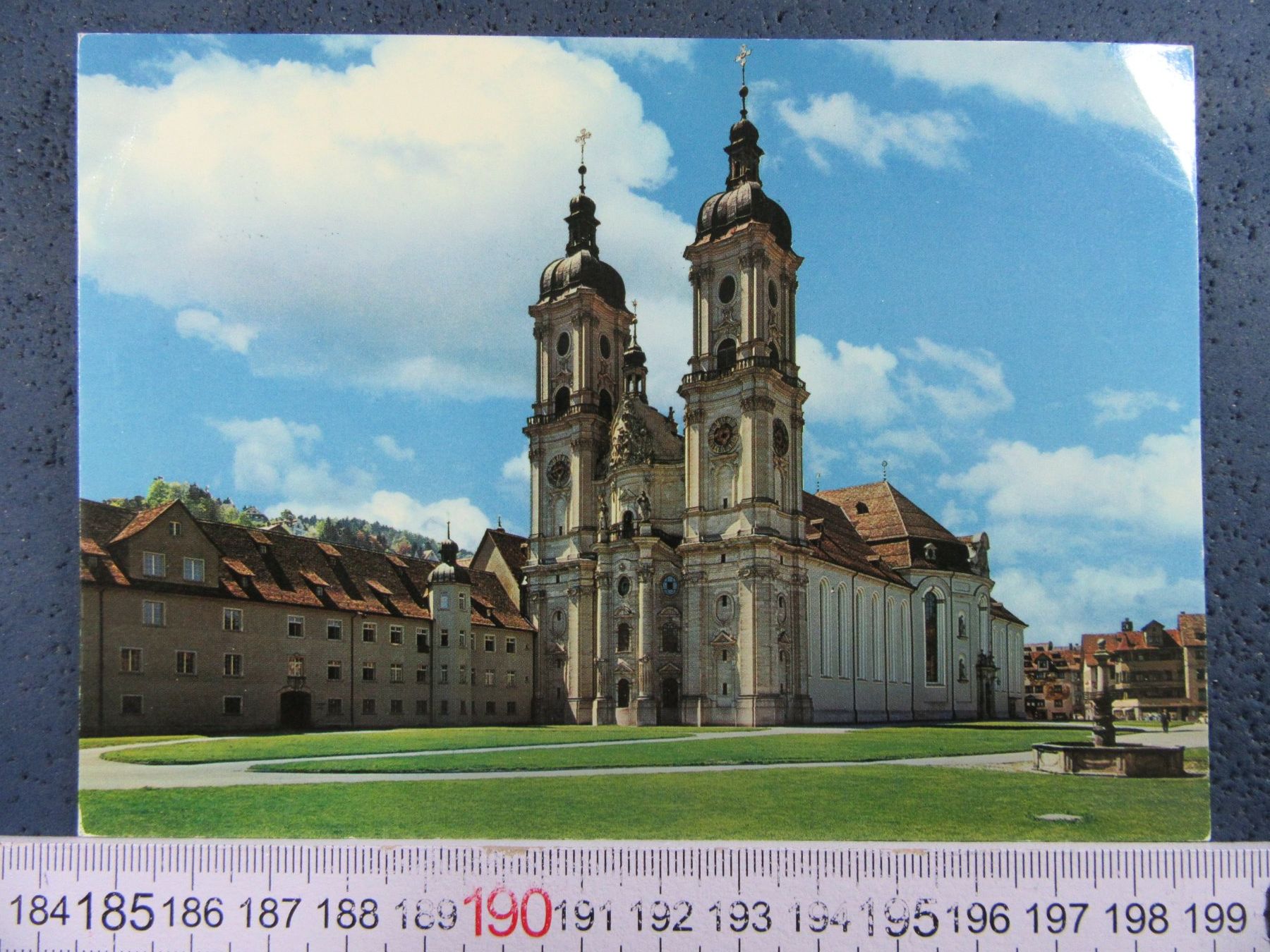 Cartoline postali: ST.GALLEN KLOSTERKIRCHE AK SG – Usato da Ettingen venduto da Hausi4711