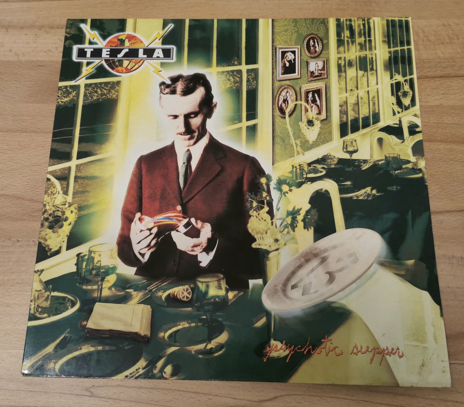 Dischi in vinile: TESLA: Psychotic supper LP USA Hard Rock – Usato da Münchwilen TG venduto da Swb