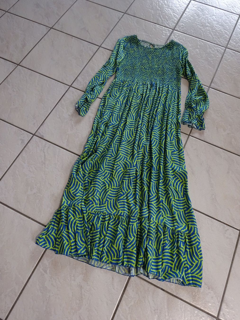 Vestiti: Schönes Kleid/Longkleid – Nuovo (secondo la descrizione) da Rothrist venduto da Mistery1