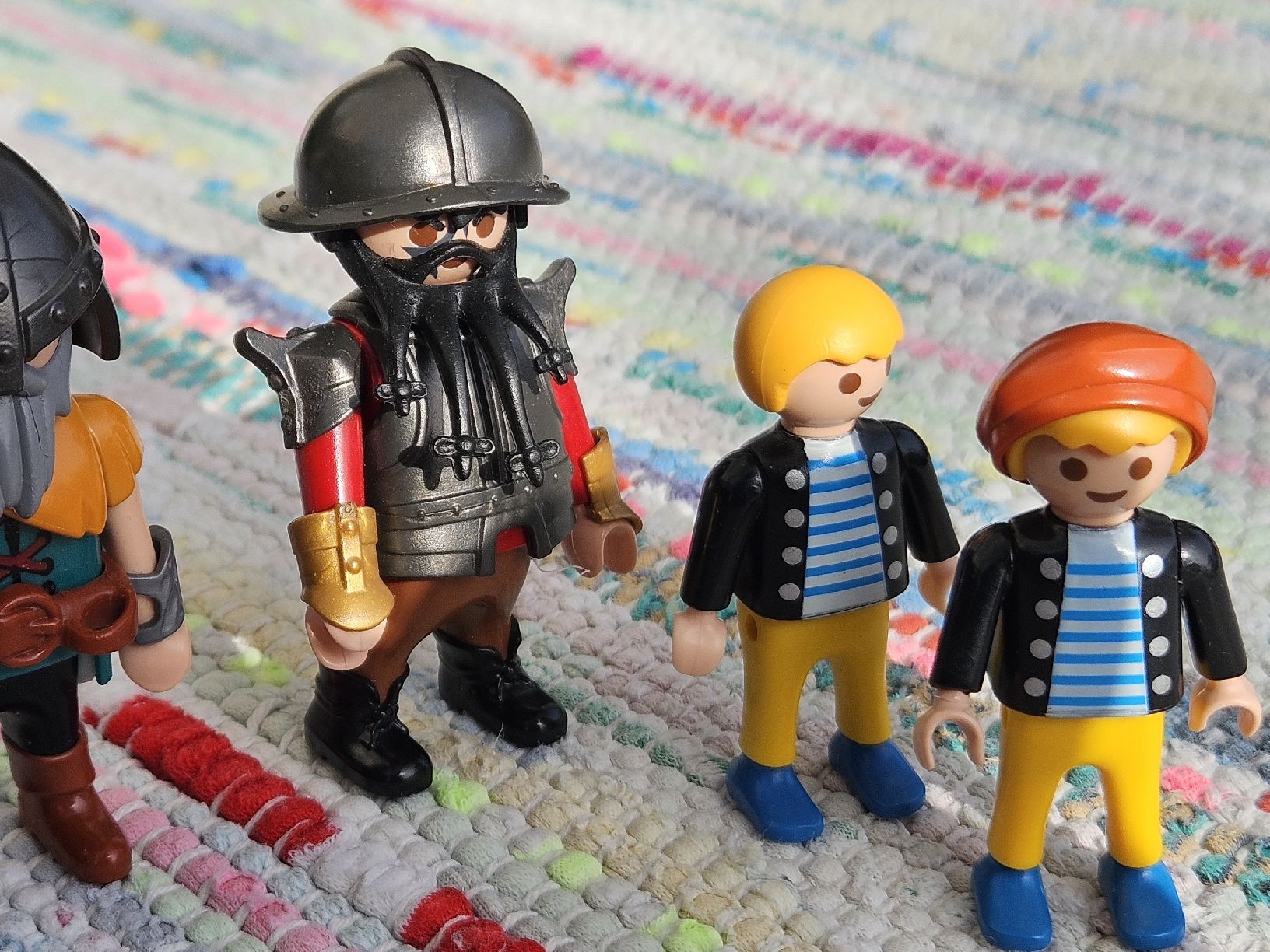 Playmobil Giocattoli: Playmobil Figuren - Ritter, Agenten, Kinder – Usato da Wettingen venduto da Sk8ertomda 4