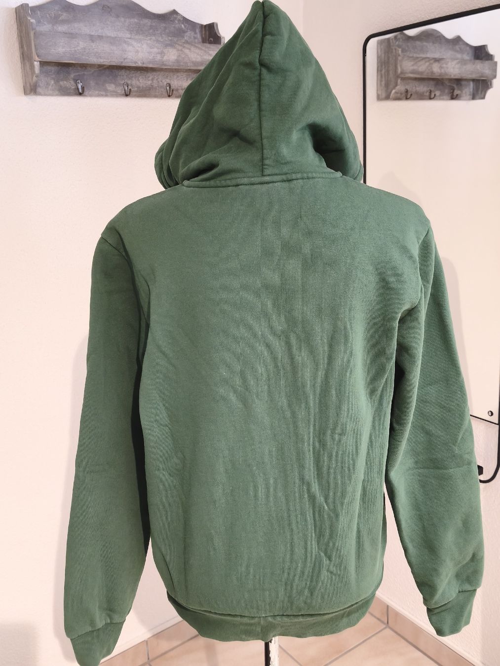 Lacoste Maglioni & Felpe: Lacoste Kapuzenpullover dunkelgrün Grösse M – Usato da Emmetten venduto da SecondhandSiska 2