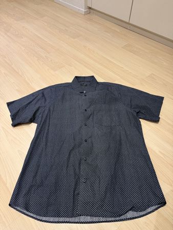Amorn's Herrenhemd, Kurzarm, Grösse XL - Top Zustand!