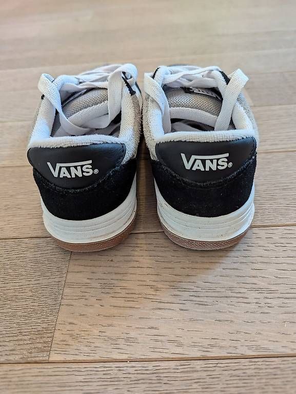 Vans Scarpe da uomo: Scarpe Vans in ottimo stato – Usato da Pregassona venduto da mik_x5y6 1