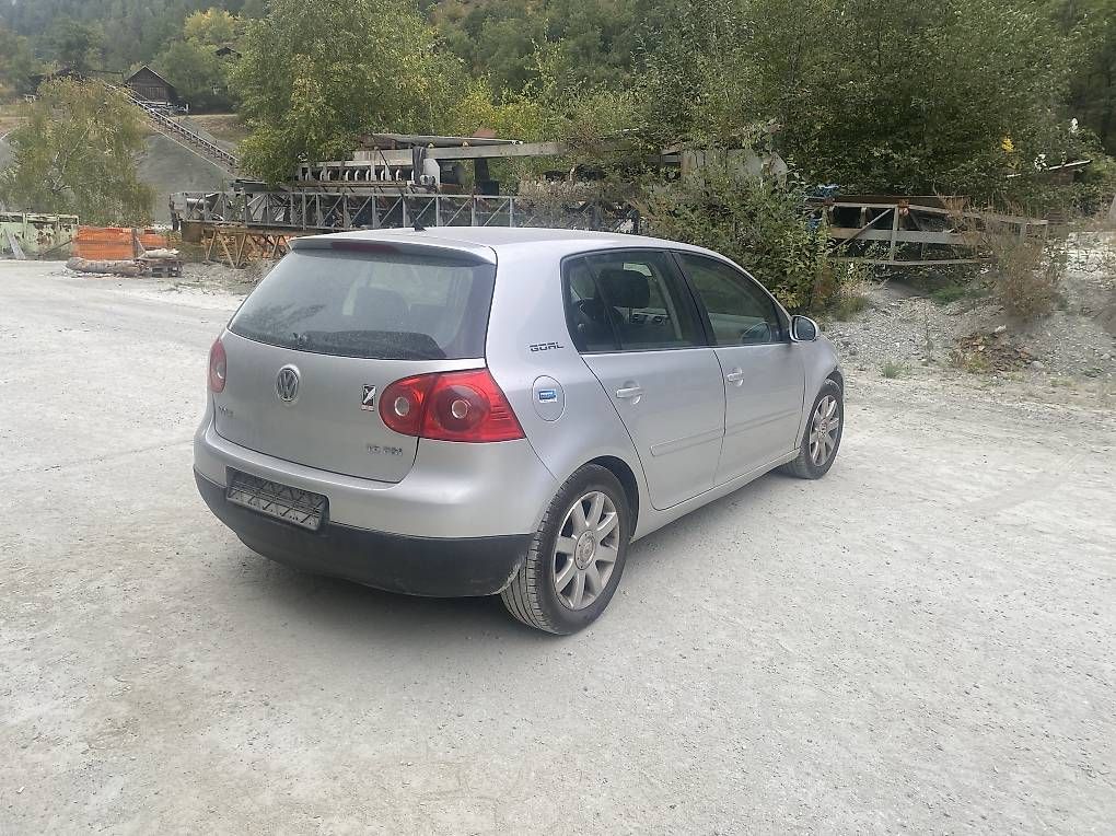 Autos: Golf 5  – D'occasion à St-Martin VS par jq3_whj5 3