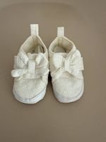 Babyschuhe mit Schleifen  Grösse 20