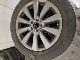 Original Mercedes Felgen mit Winterpneus