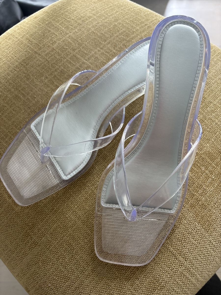 Scarpe da donna: Transparent kitten Heel Flip-Flops – Nuovo (secondo la descrizione) da Nyon venduto da My_wardrobe 5