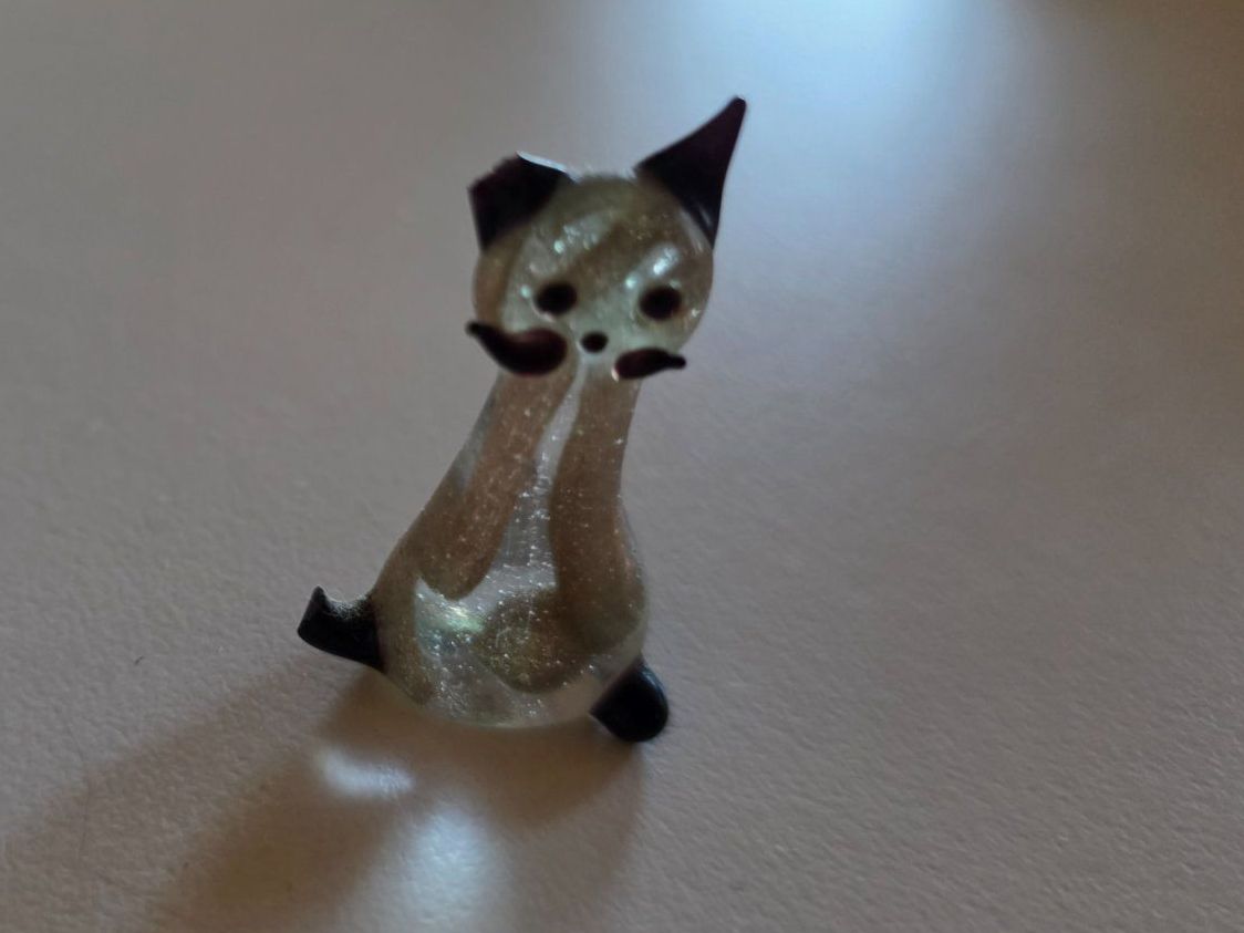 Statuette: 2 farbige Glas Katzen 3,4 cm Katze Tier Figur – Usato da Walterswil BE venduto da Lonitti 1