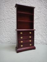 Puppenhausmöbel Bücher- / Ladenregal, mahagony