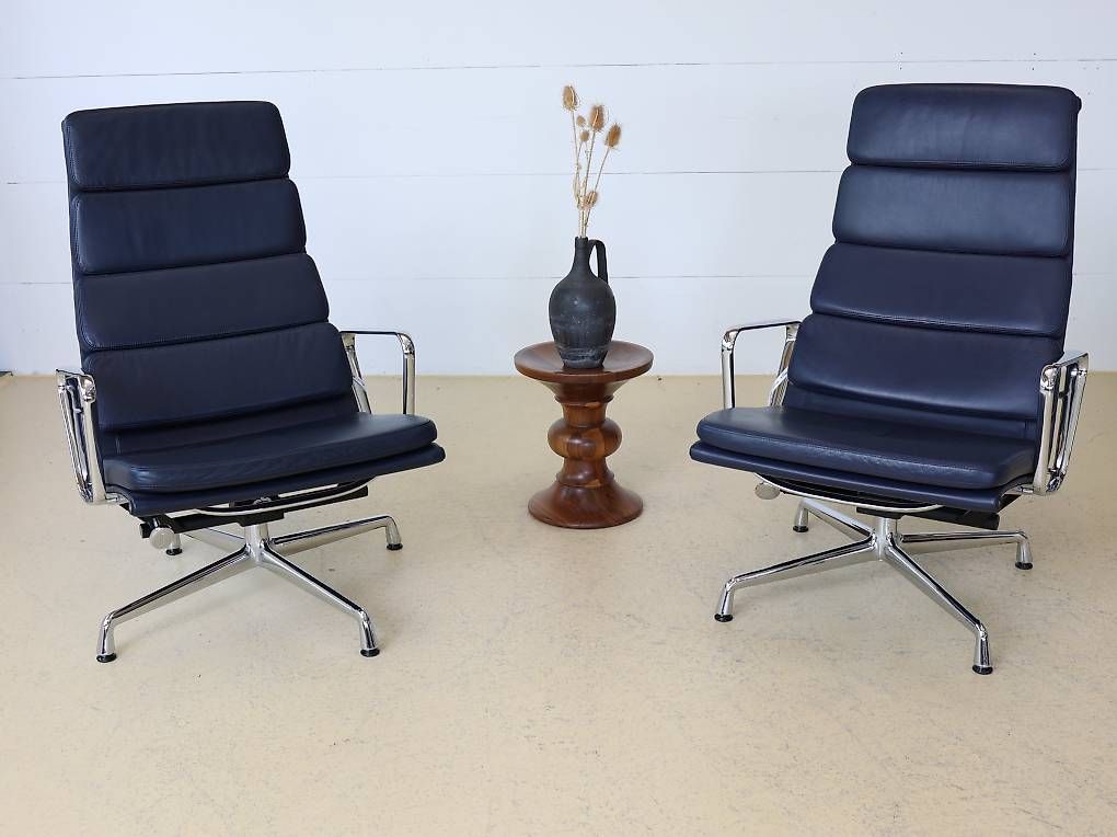 Eames Poltrone: Vitra EA 222 Soft Pad Sessel | Dunkelblau Leder – Usato da Meinisberg venduto da atelier_TILIJA 2