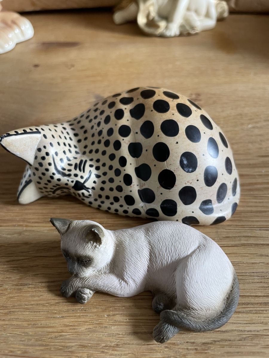 Tutte le decorazioni: Katzenfiguren – Usato da Goldach venduto da matthiaseggenberger