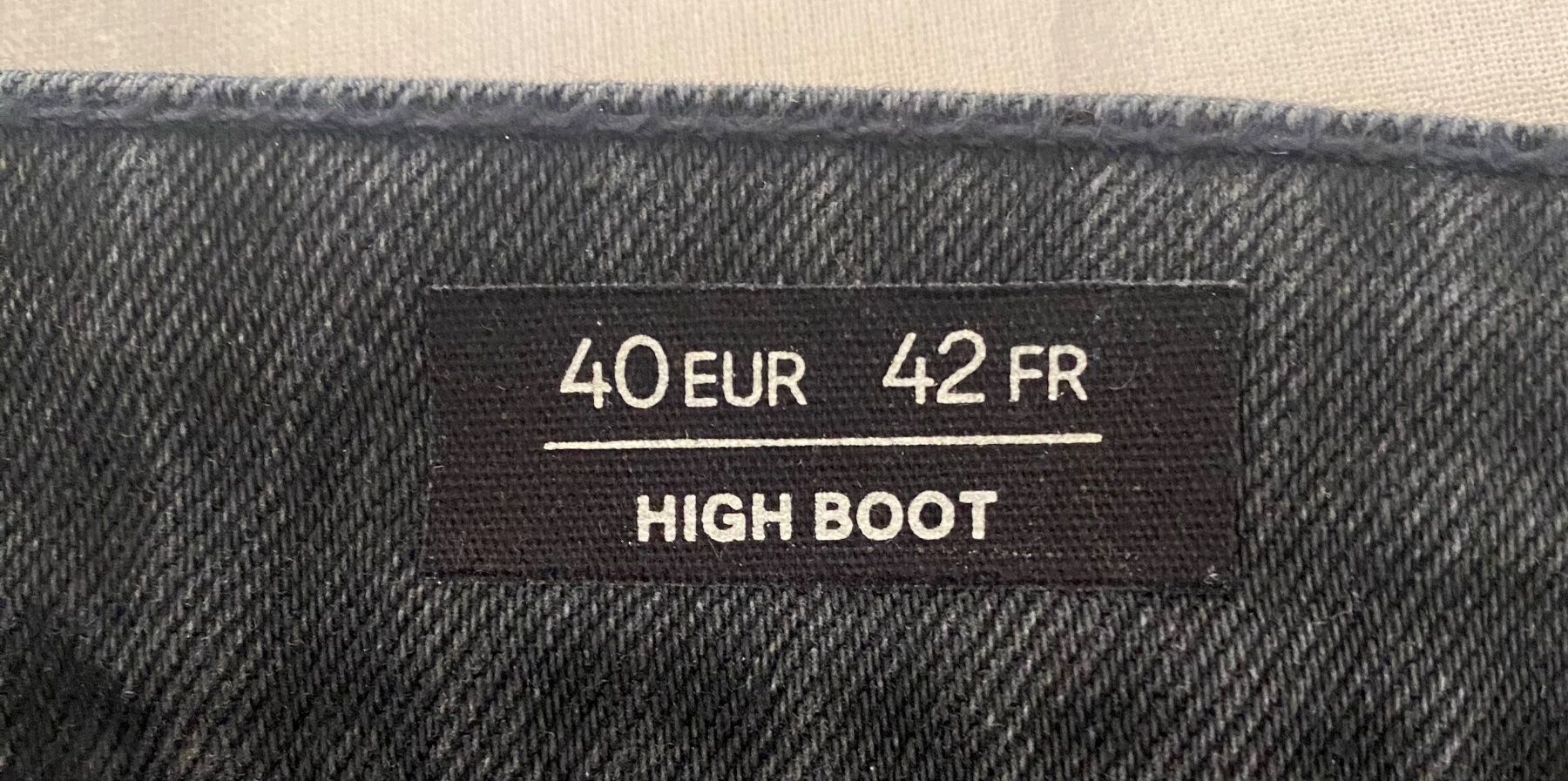 C&A Jeans: Jeans in Dunkelgrau, Used Look, Gr. 40 – Gebraucht aus Zürich von Maria2021 2