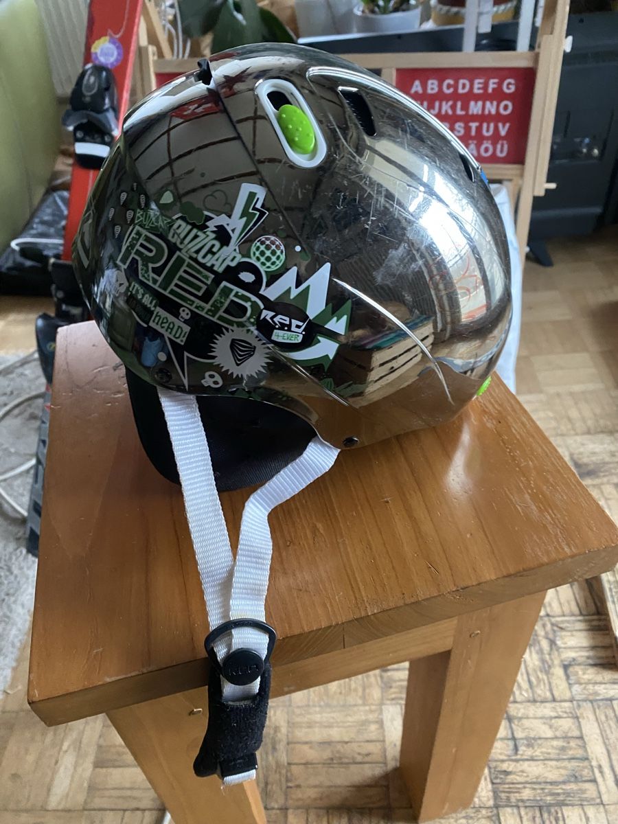 Casques: Kinder Skigelm – D'occasion à Bronschhofen par Tarzanspyder 7