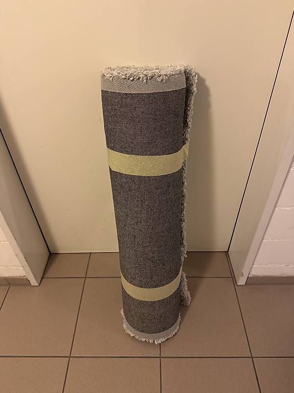 Tappeti: 2x Teppich grau (80x150) - gebraucht! – Usato da Villmergen venduto da Danes04 2