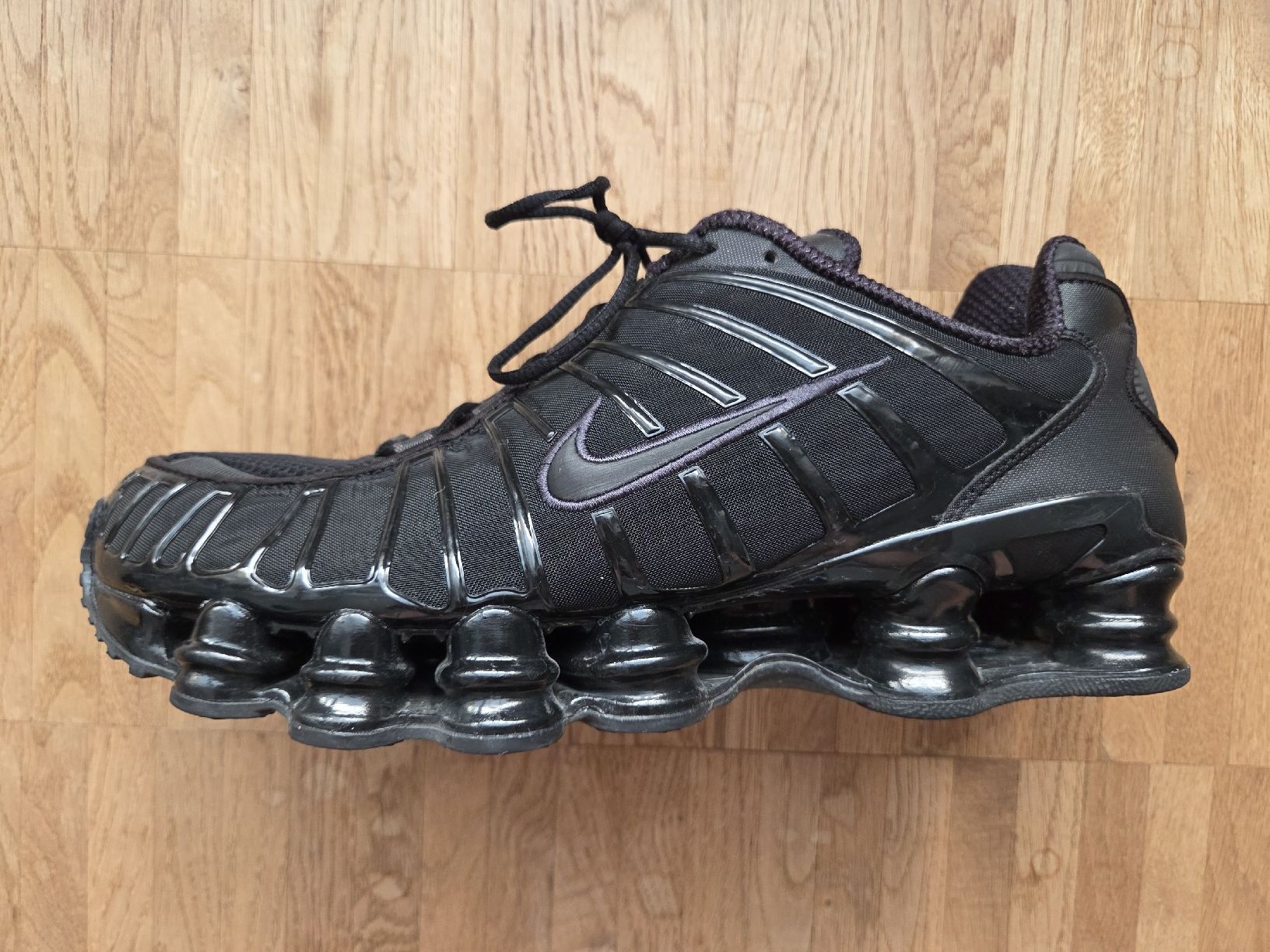Nike Scarpe da uomo: Nike Shox, schwarz, Grösse 44 – Usato da Zürich venduto da Billy0808 2