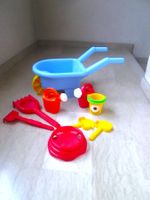 Schubkarre mit Kunststoffzubehör