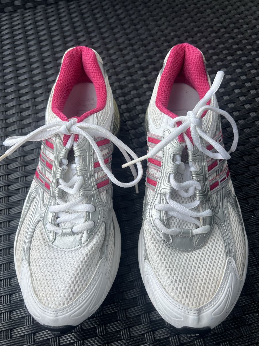 Adidas Scarpe da donna: Adidas pro-moderator  – Nuovo (secondo la descrizione) da Bülach venduto da Cucculi