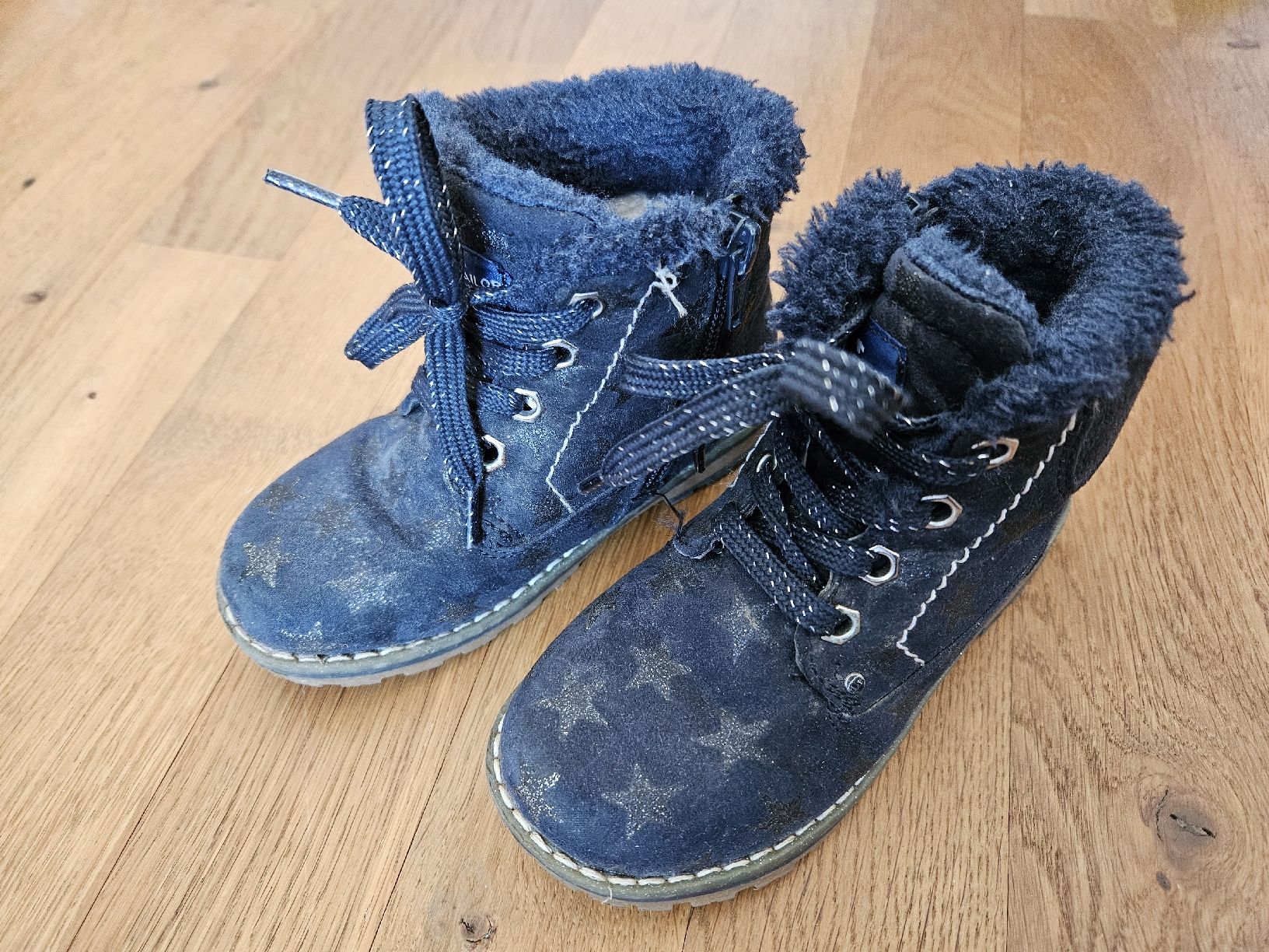 Tom Tailor Scarpe per ragazzi: Warme Winterschuhe Grösse 26 – Usato da Günsberg venduto da Sus_Anne