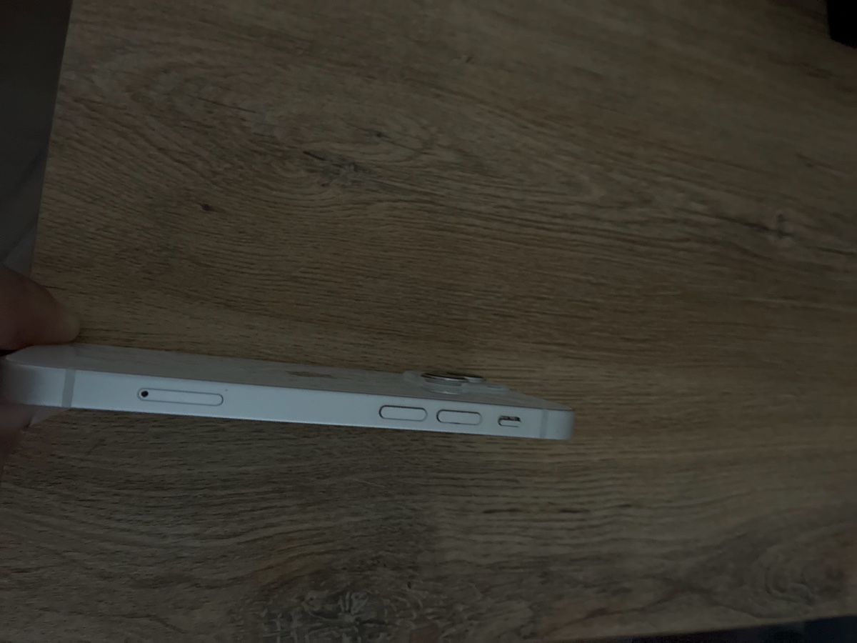 Apple Handys / Smartphones: iPhone 13 mini – Gebraucht aus Tramelan von jes_5l6z 5
