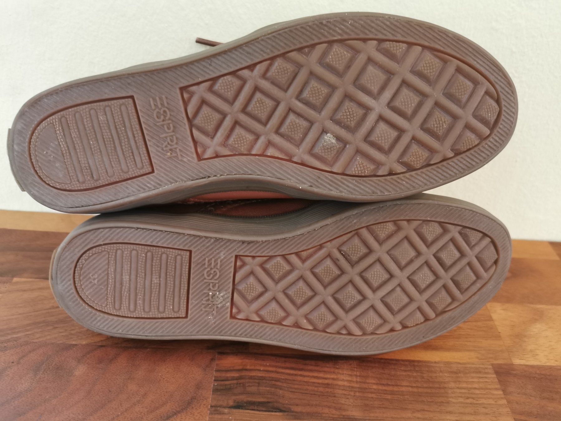 Esprit Scarpe da donna: Esprit; cognac / braune Halbschuhe / Sneaker Gr.37 – Usato da Boniswil venduto da Totomat-Lady 4