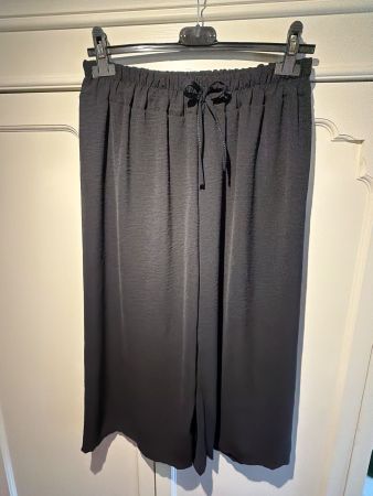 SOMMER KURZE HOSE- DAMEN-SCHWARZ