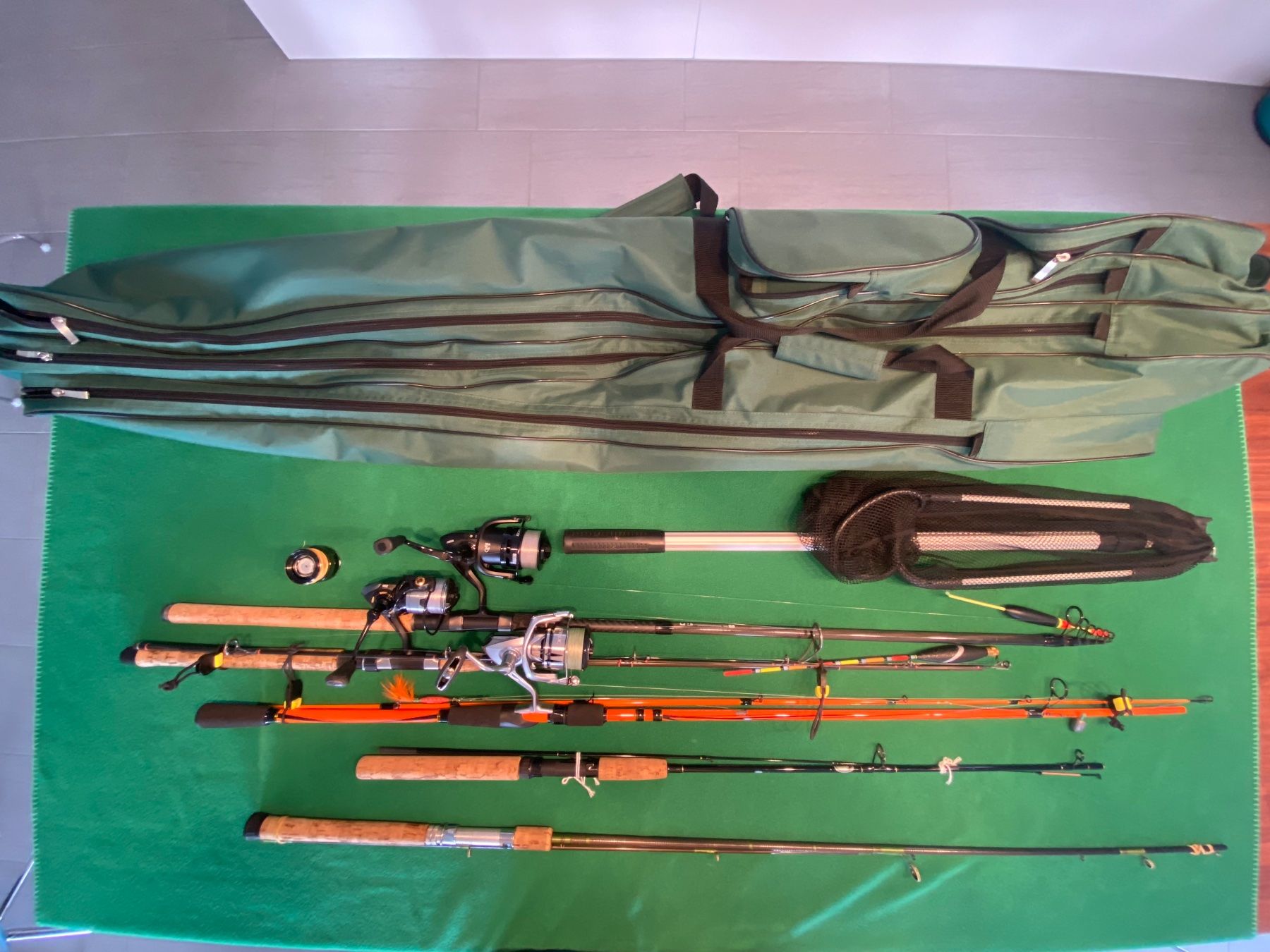 Cannes à pêche: Fischerausrüstung – D'occasion à Uetikon am See par Hoebeli8