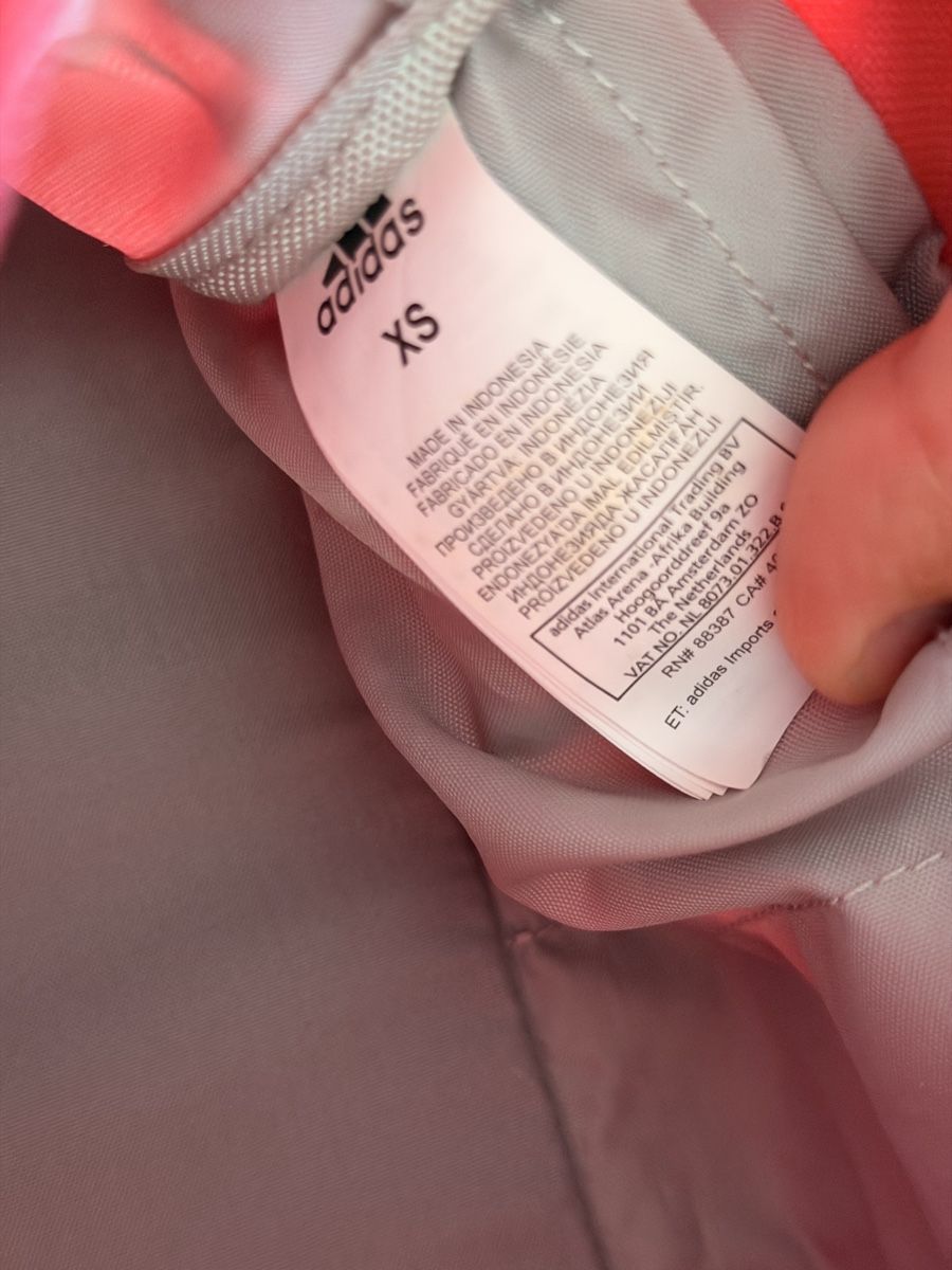 Adidas Taschen für Damen: Sporttasche Adidas – Gebraucht aus Zürich von Gadgets2020 5