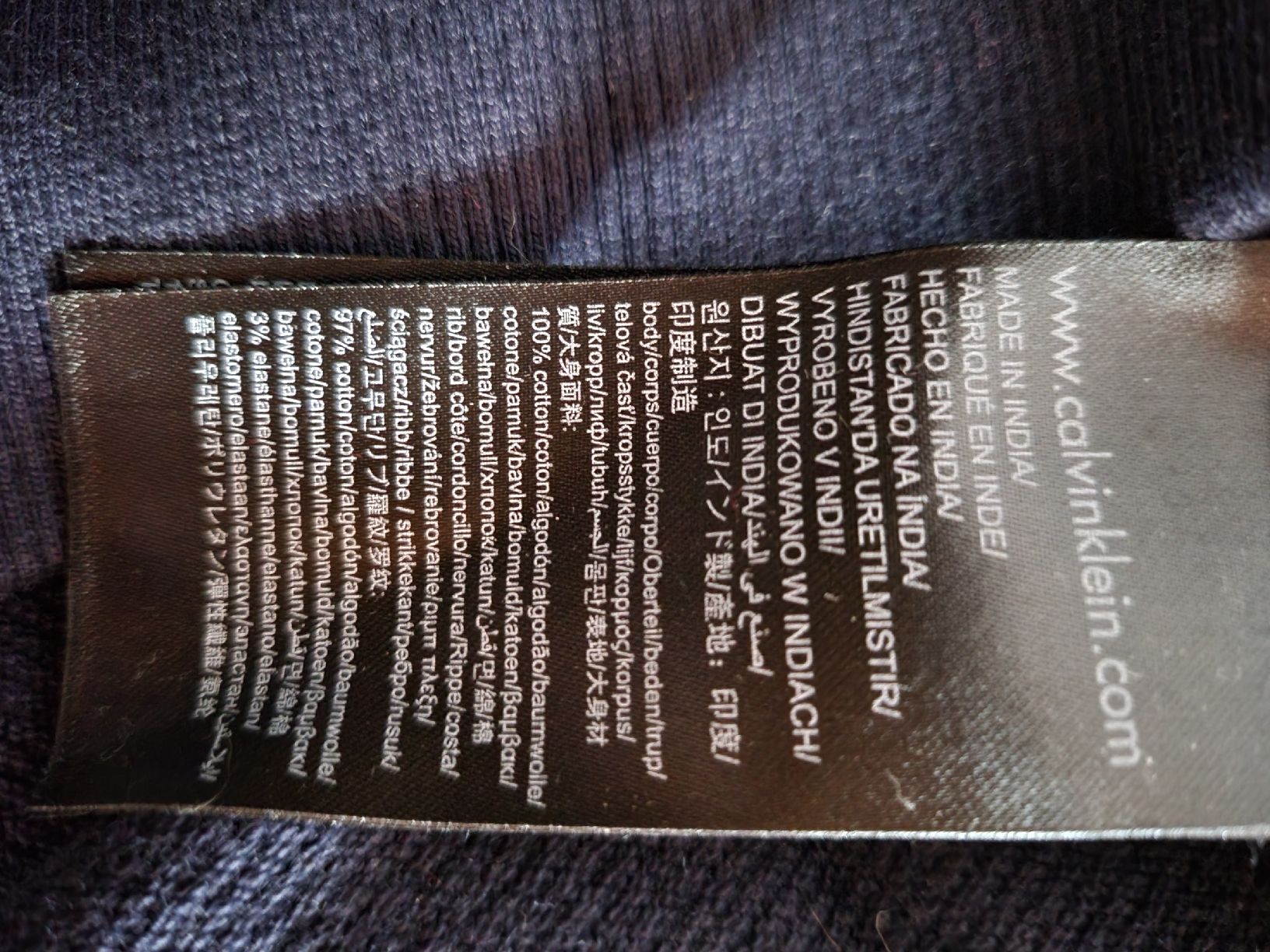 Calvin Klein Maglioni & Felpe: Pull Calvin Klein Jeans bleu marine - Taille XL, comme neuf! – Usato da Niedergösgen venduto da Eva2410 3