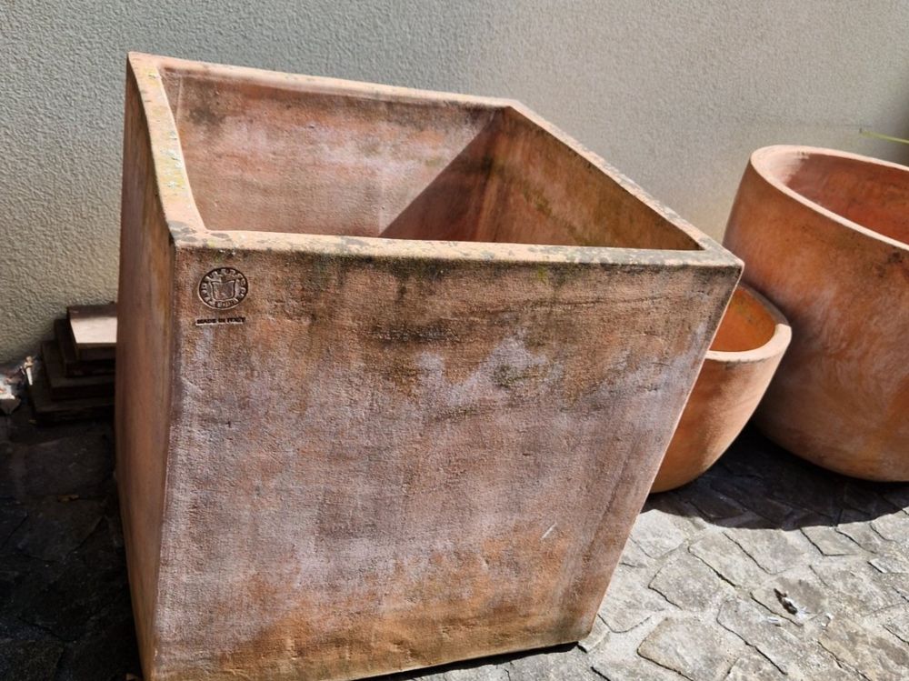 Groe Pflanzkubel Terracotta