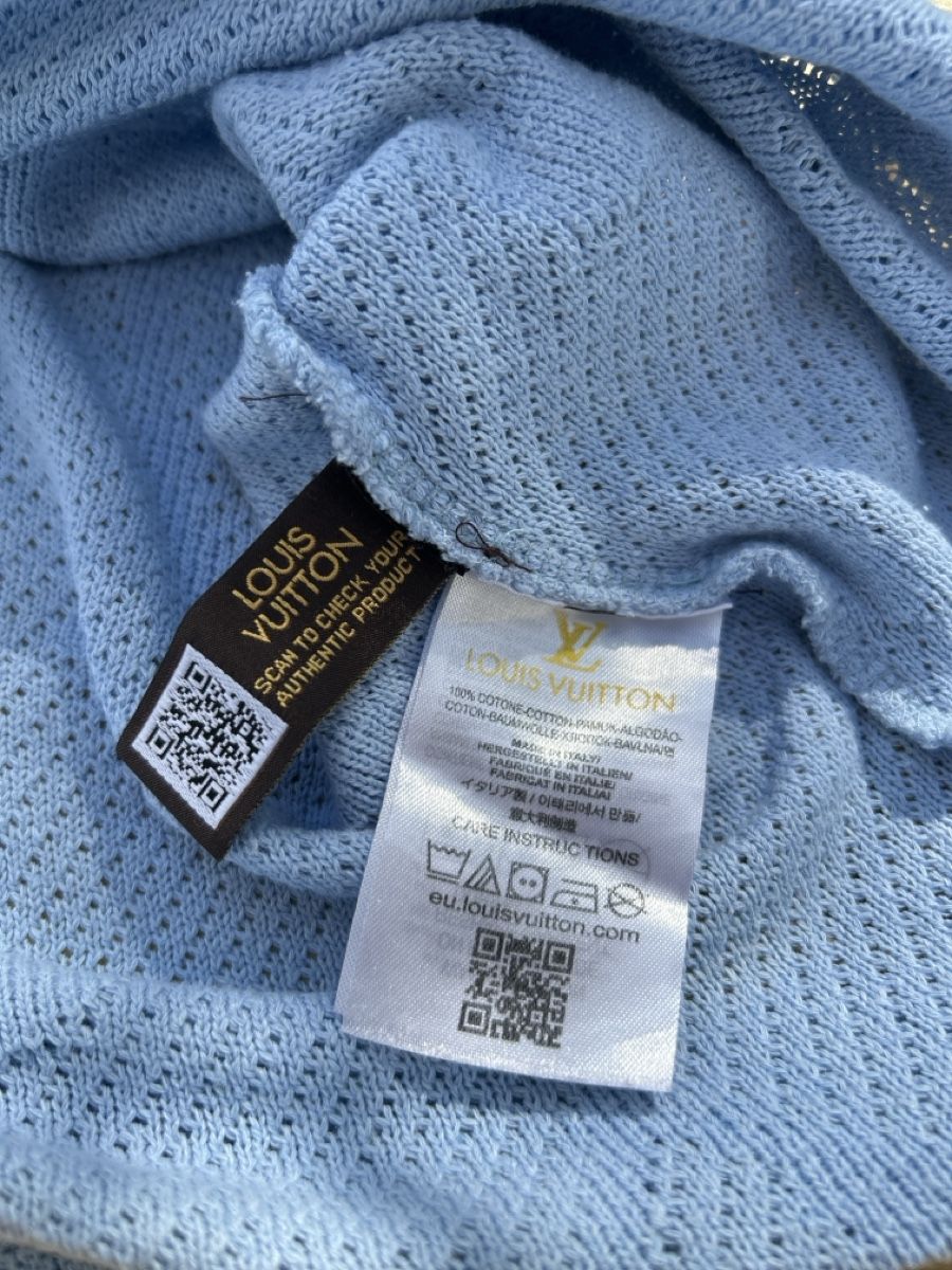 Louis Vuitton T-shirt: Louis Vuitton Pullover hellblau Grösse L  – Usato da Teufen AR venduto da Sommer9053 2