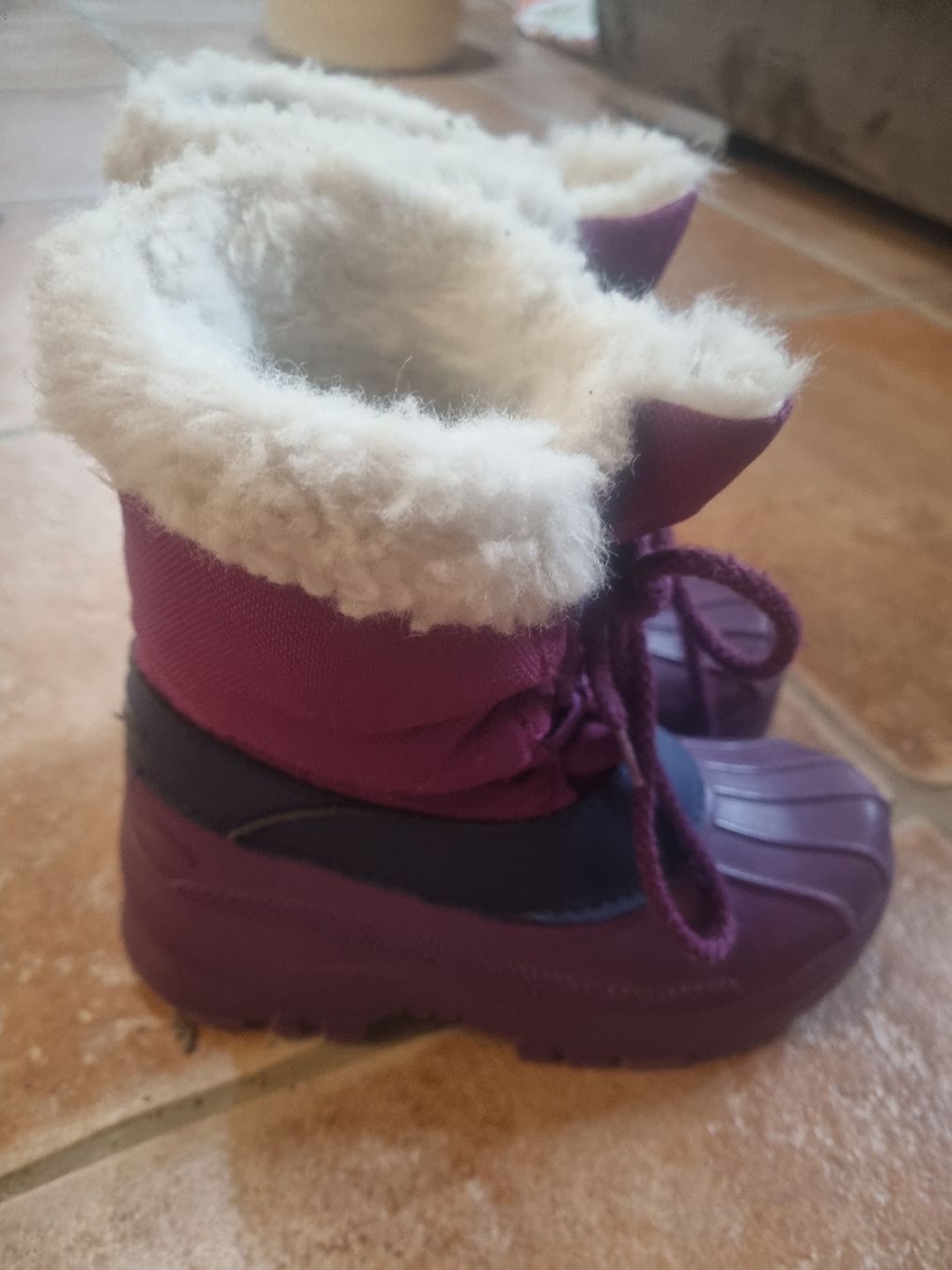 Scarpe per ragazze: bottes hiver 25-26 – Usato da Rennaz venduto da mar_9c85 1
