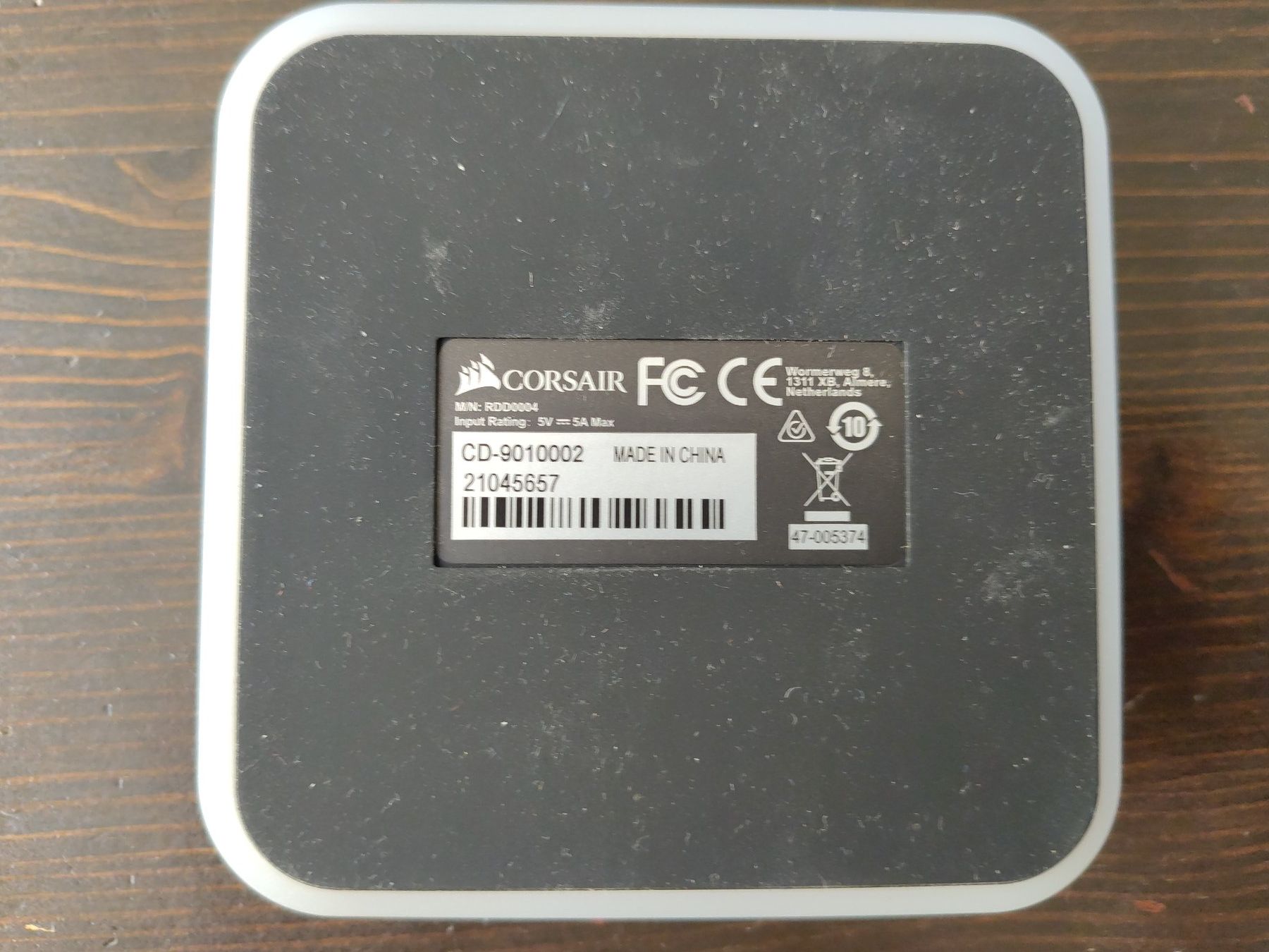 Corsair PCs: Corsair LT100 Smart Lighting Tower Starter Kit – Neuf (Voir description) à Säriswil par ducksoup 2