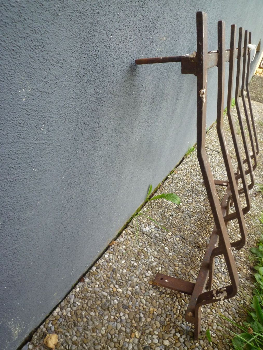 Griglie e Inferriate: Barrière protection de fenêtre – Usato da Delémont venduto da fagemina 1