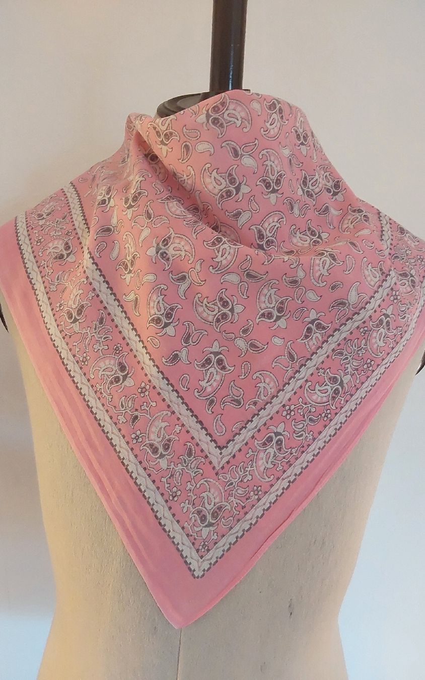 Foulard & Sciarpe: Baumwolltuch quadratisch rosa – Usato da Köniz venduto da scopello12