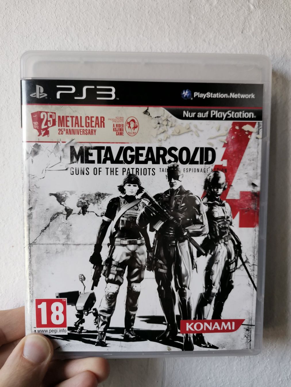 Sony Giochi: PS3 Metal Gear Solid 4: 25th Anniversary mit Poster – Usato da Chiasso venduto da Lone