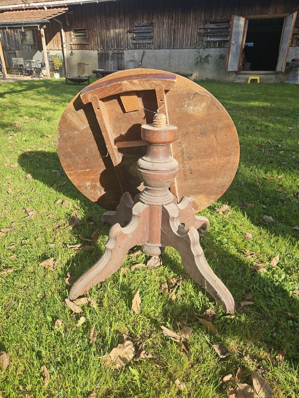 Tables: Alter Holztisch – D'occasion à Gommiswald par cyr_zw59 2