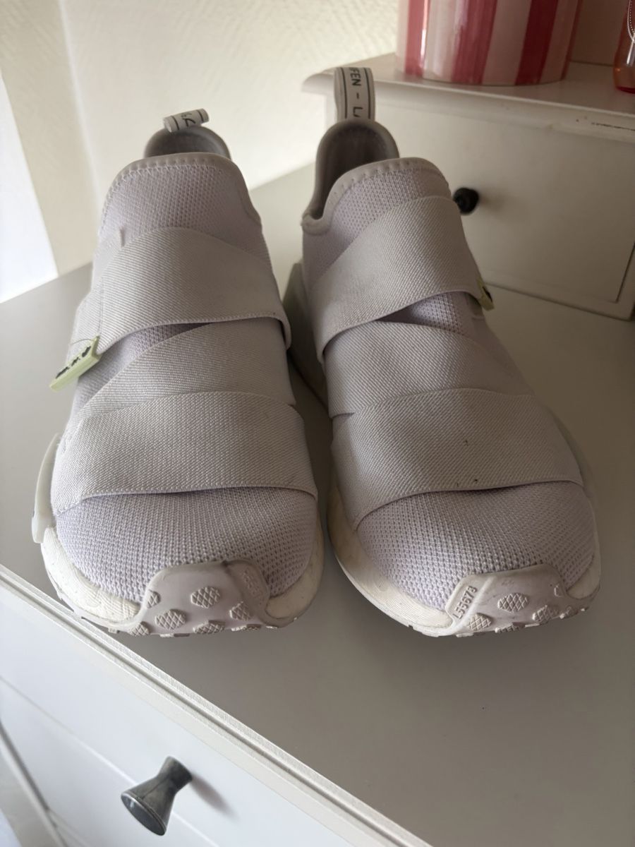 Adidas Scarpe da donna: Adidas Sneakers 38,5  – Usato da Basel venduto da Brunner.T