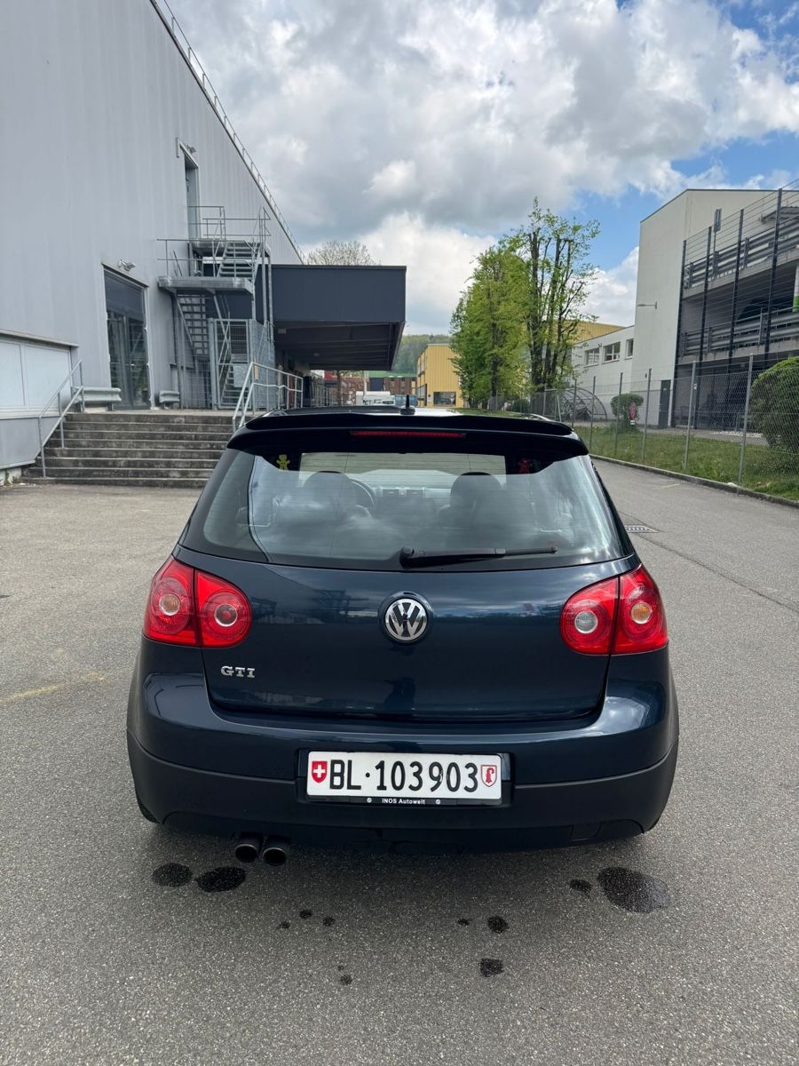 VW Automobili: VW golf gti – Usato da Bärschwil venduto da BestCars_handel24 2