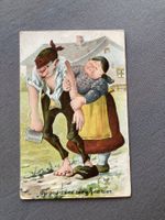 Ansichtskarte Humor Motiv Frau stützt Mann alter Druck (47)