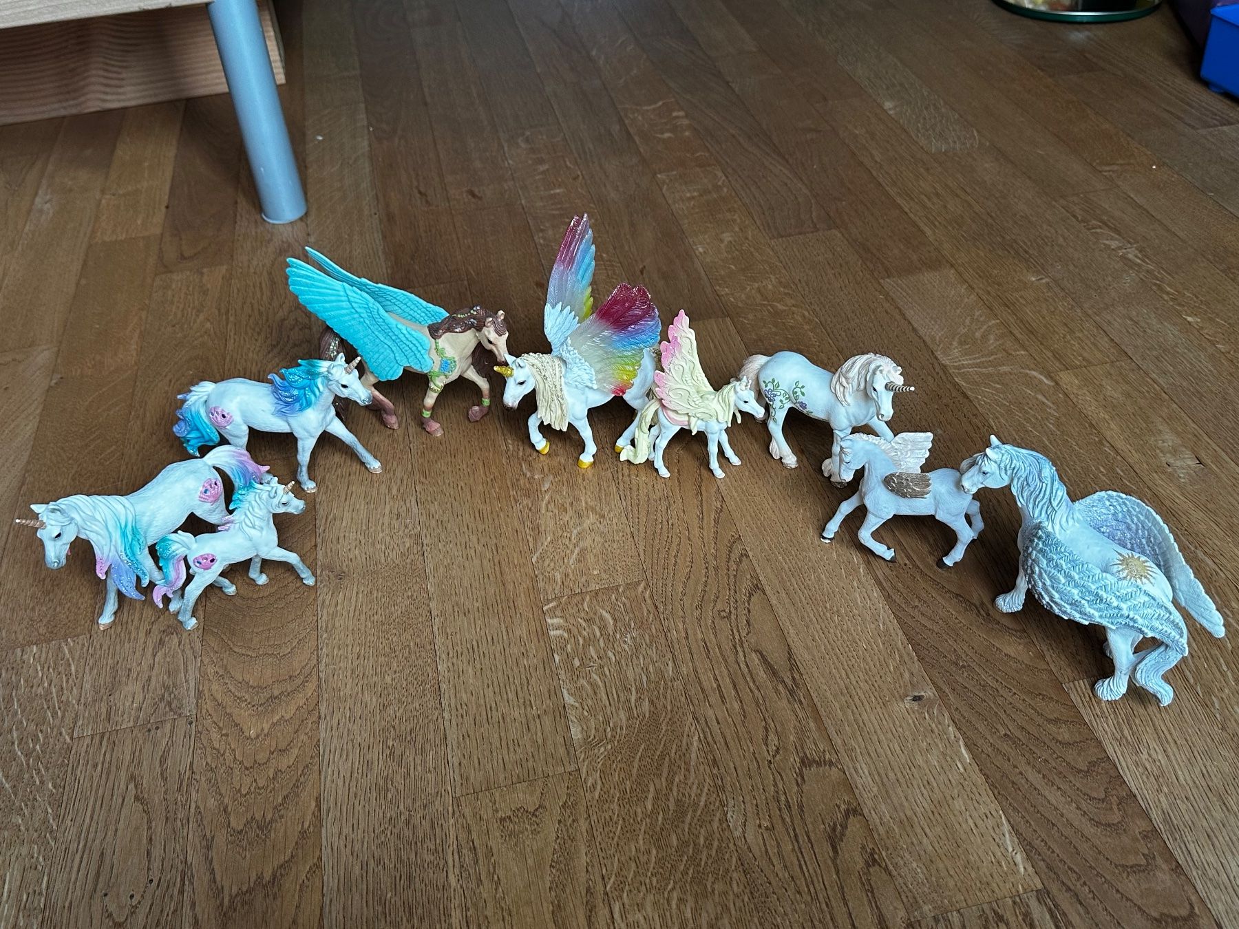 Schleich Giocattoli: Schleich Einhörner & Pegasus, 12 Stück – Usato da Zürich venduto da Danijar7