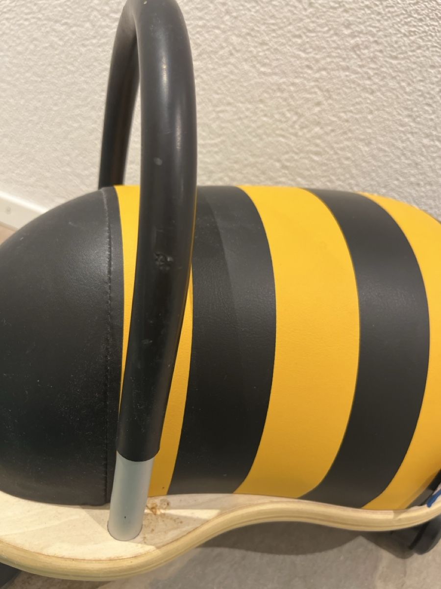 Fahrzeuge für Kinder: Wheely bug - Biene – Gebraucht aus Ostermundigen von giu_l8z6 2