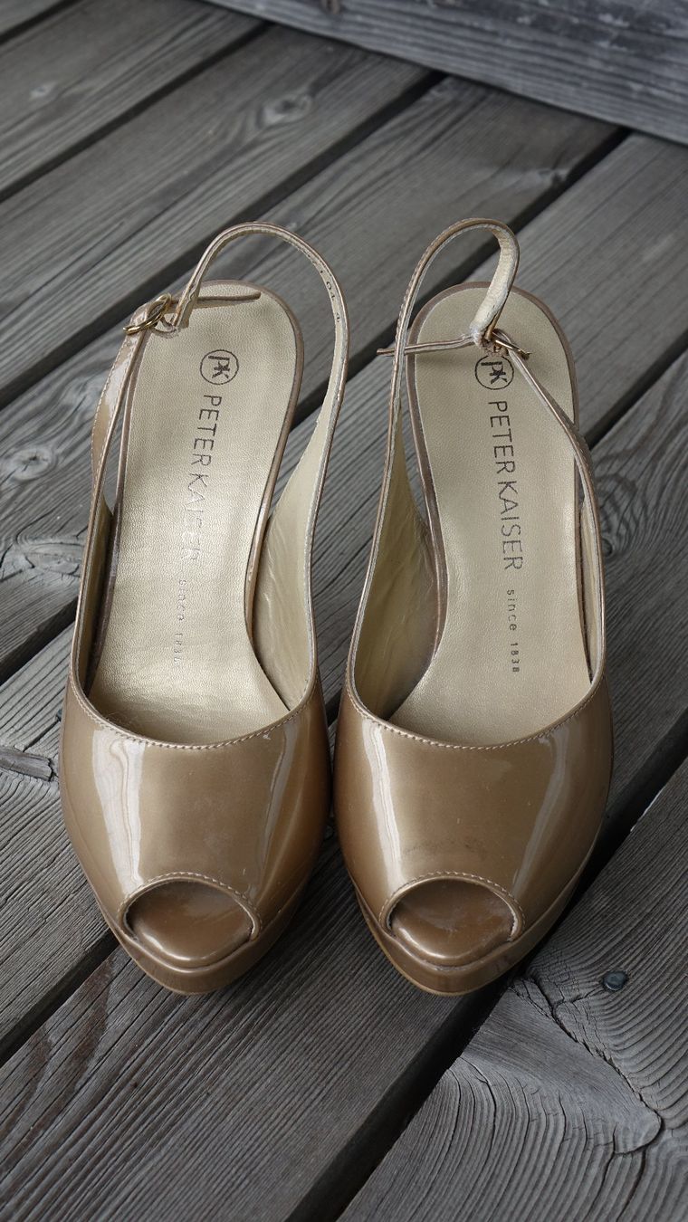 Kaiser Damenschuhe: Goldenfarbige Schuhe von Peter Kaiser – Neu (gemäss Beschreibung) aus Ellikon a d Thur von Solei7 1