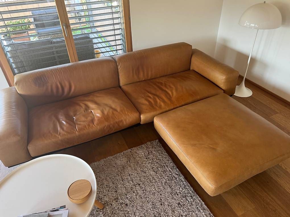 Sofas: Design-Ledersofa Naviglio mit Pouf – Gebraucht aus Maienfeld von inagrella 1