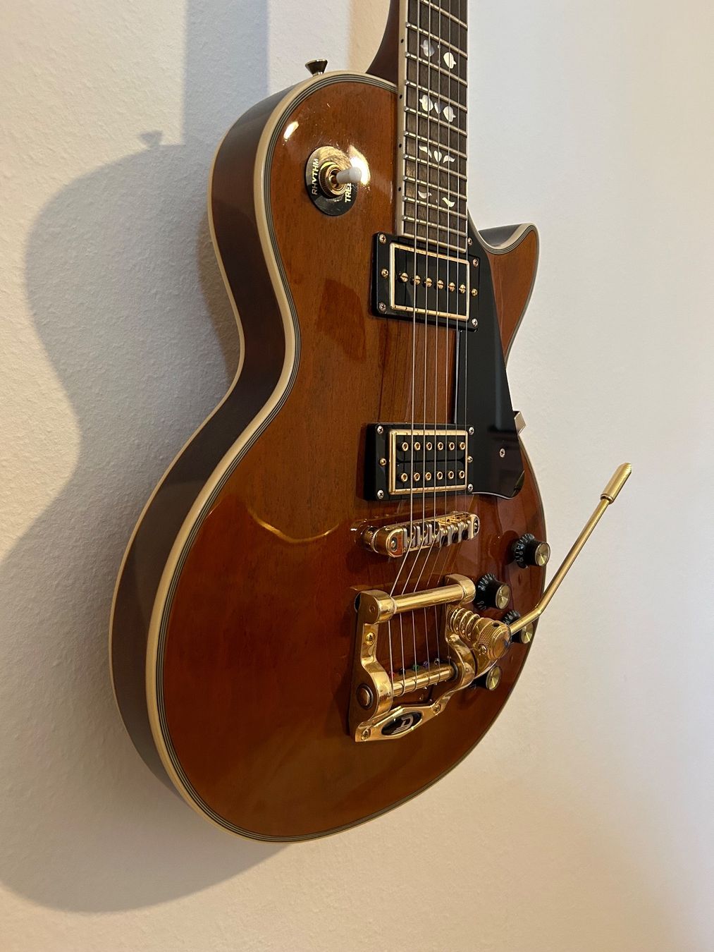 Epiphone Strumenti musicali: Epiphone Les Paul Lee Malia Custom Modified – Usato da Luzern venduto da 6000Ma 1