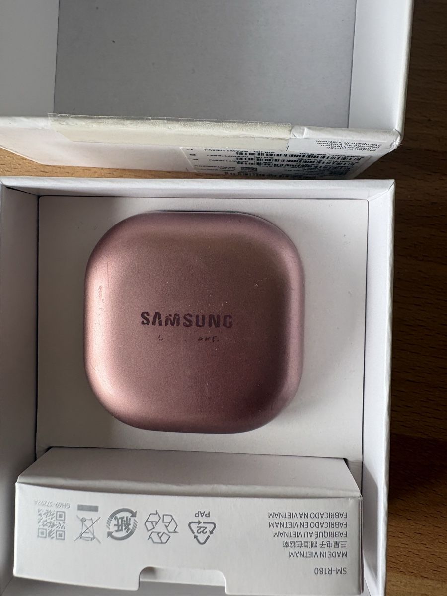Samsung Cuffie: Samsung Galaxy Live Buds in Rosé – Usato da Wädenswil venduto da HaLu_12 1