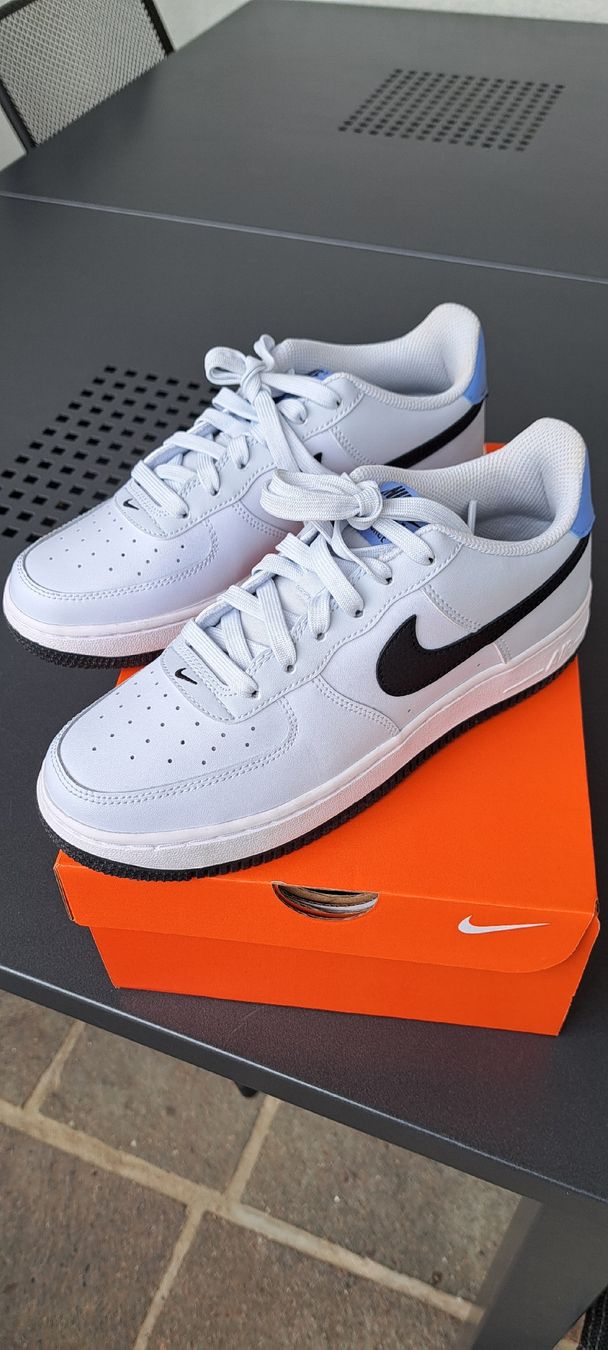 Nike Schuhe für Mädchen: Nike Air Force 1 – Neu (gemäss Beschreibung) aus rupperswil von karate74
