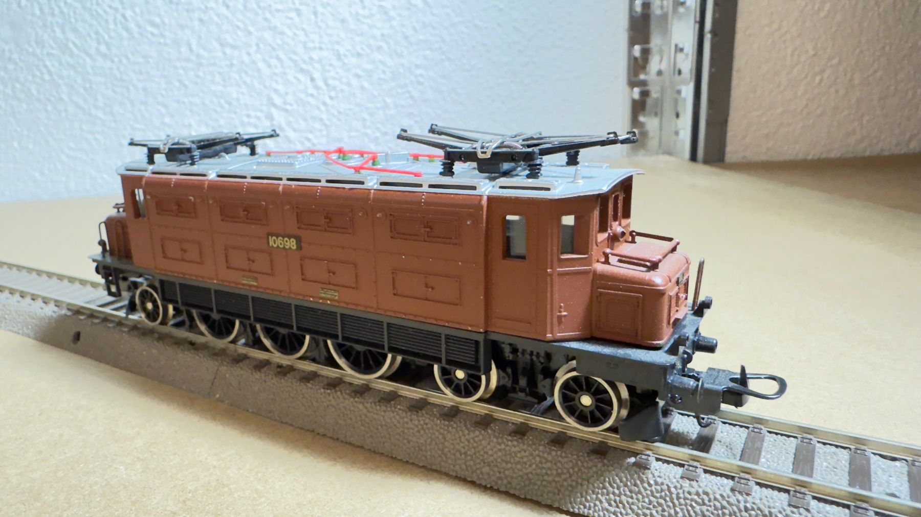 Lima Modellini di ferrovie: Lima E-Lok Ae 3/6 10698 H0 / DC – Usato da Windlach venduto da Kelebra 3