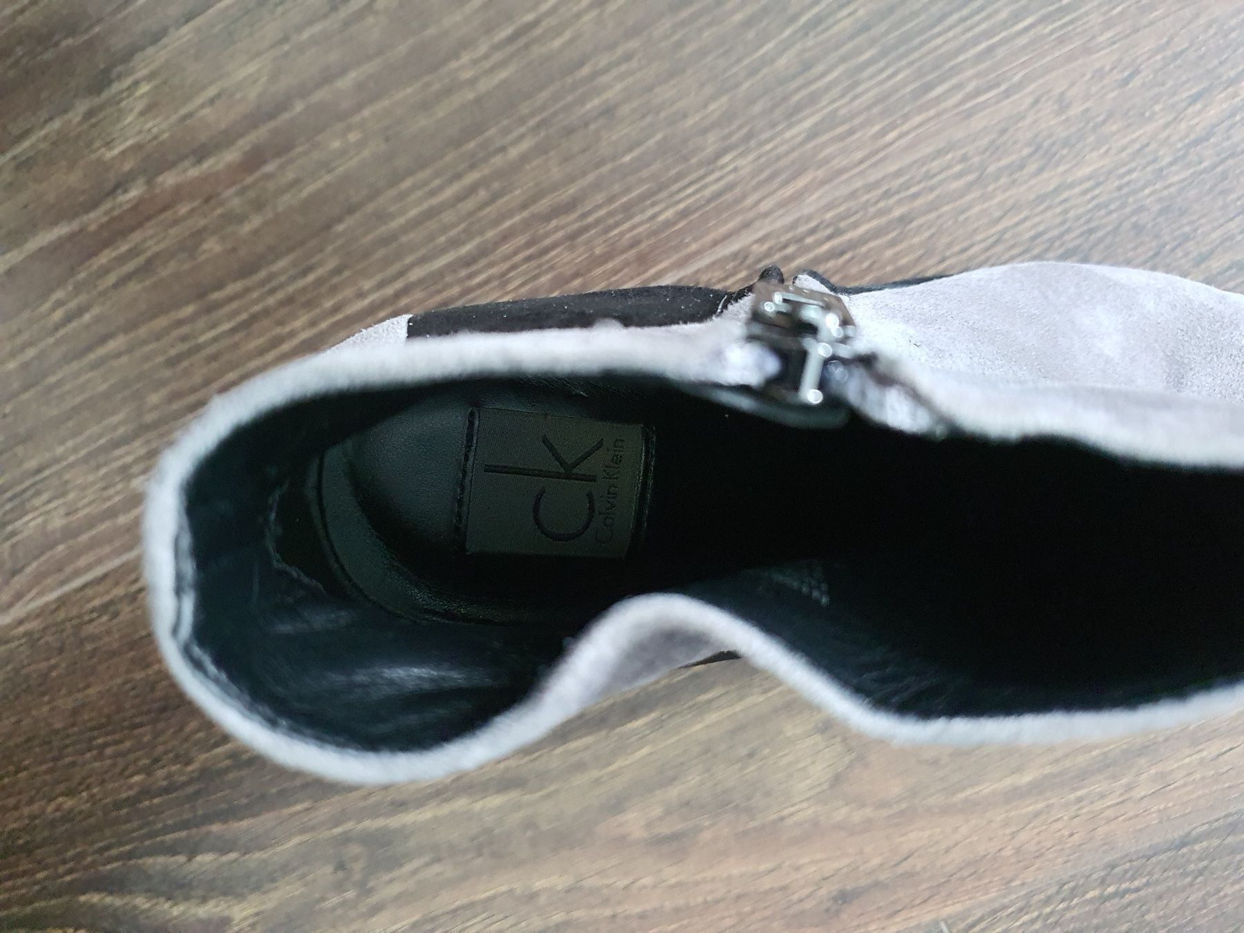 Calvin Klein Chaussures femmes: CALVIN KLEIN Stiefeletten. Grosse 37 – D'occasion à Basel par morochadelsur 3
