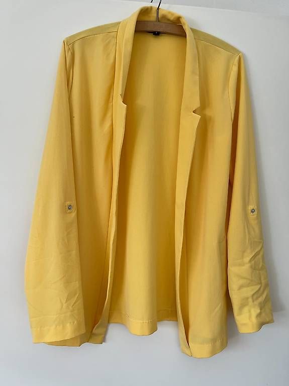 Jacken: Blazer gelb – Gebraucht aus Murten von bea_n5yn 2